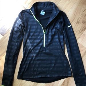 Nike Half ZIP